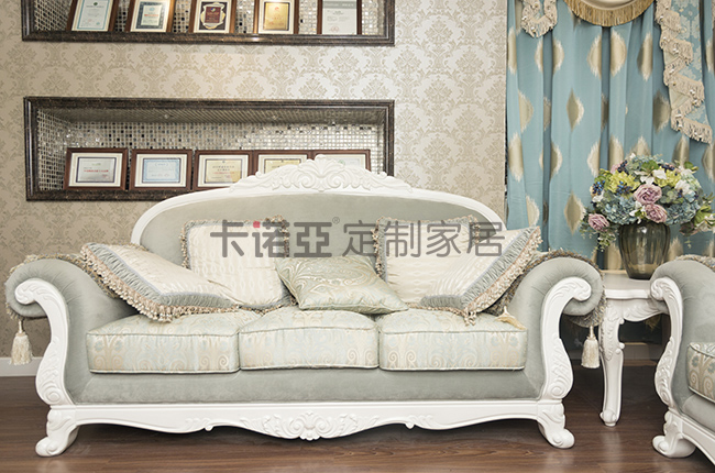 布藝沙發(fā)和皮沙發(fā)選哪個(gè)好？對(duì)比一下你就知道